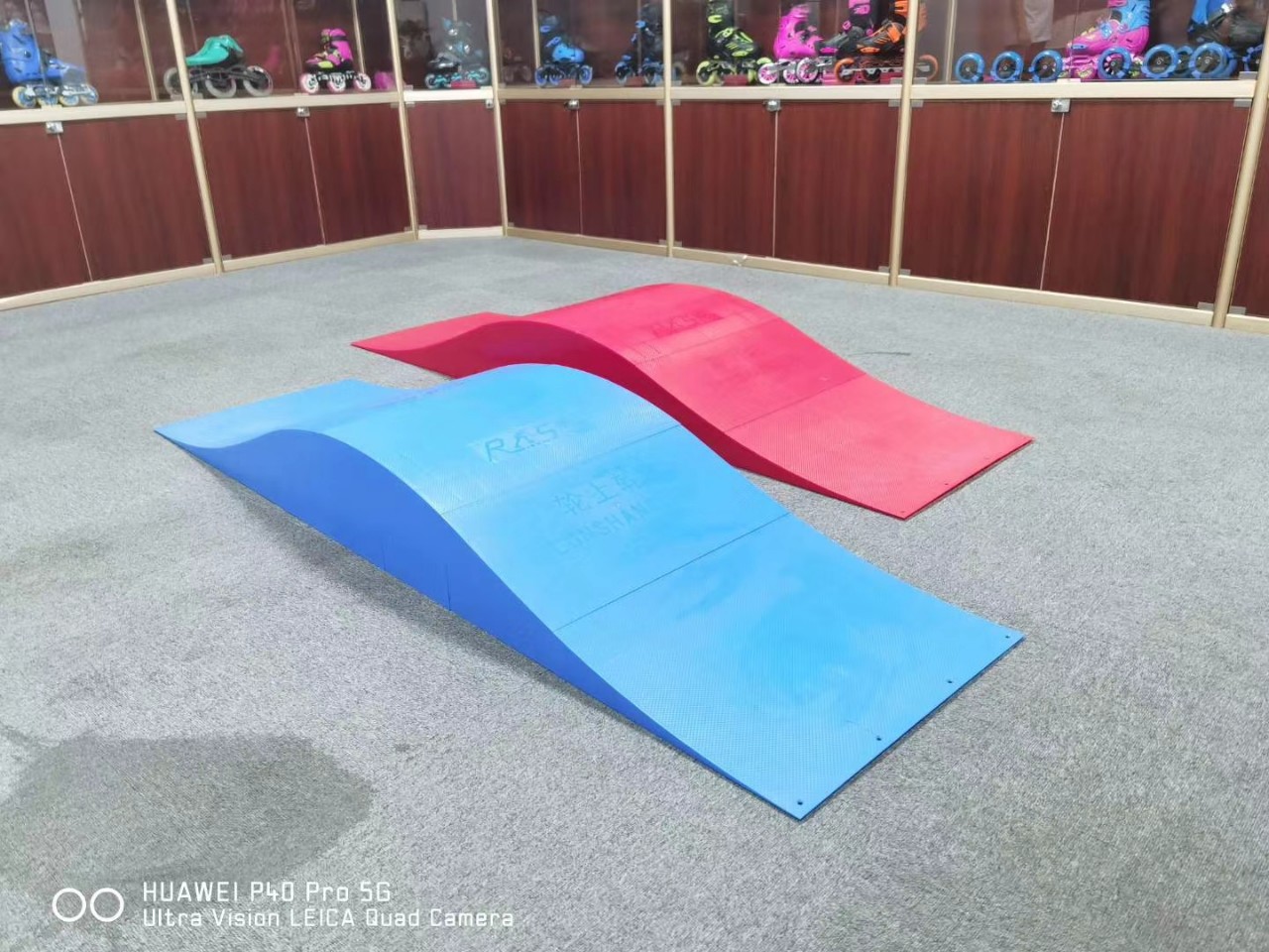 儿童平衡滑步车轮滑波浪道具 赛道u形池三角小滑坡滑步车赛道具