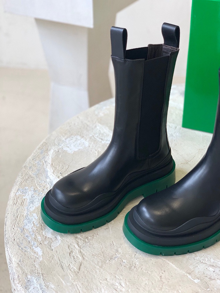 欧美外贸bv绿底鞋短靴子2020新款英伦风真皮厚底中筒烟筒马丁靴女