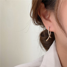韩国东大门交叉S925银针气质精致满钻个性耳钉时尚耳环女百搭耳饰