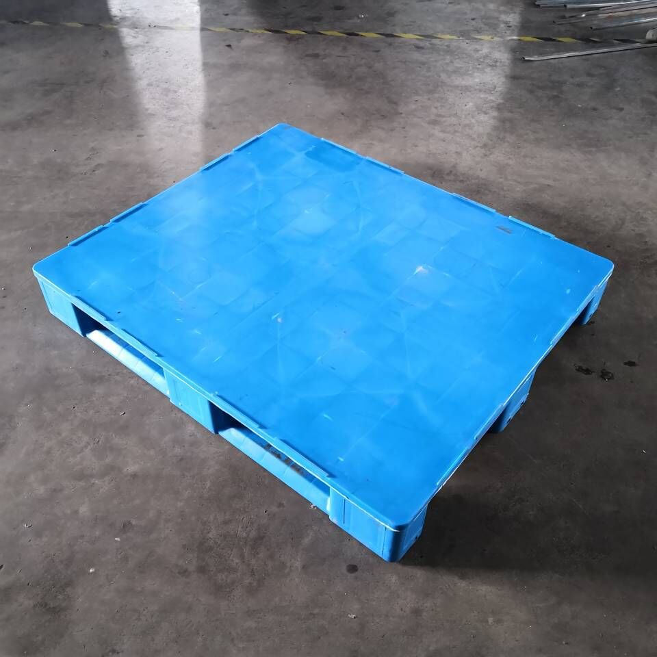 2*1.0米塑料托盘平板光面胶板器械周转边沿带挡边栈板