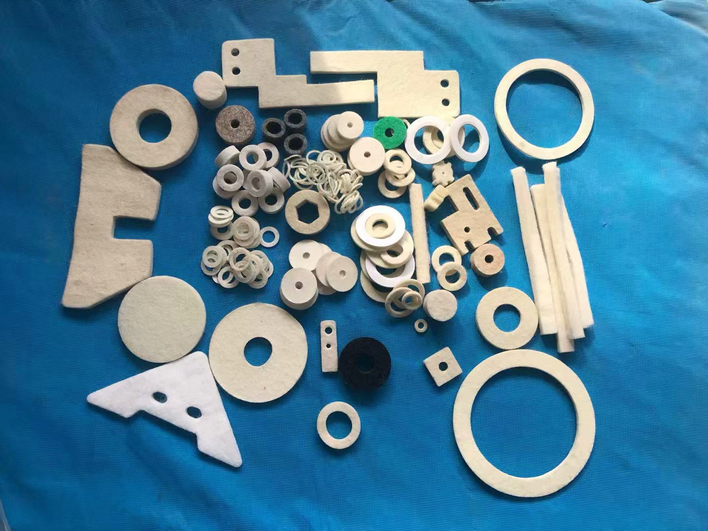 专业定制毛毡油封垫各类规格吸油羊毛毡垫圈密封异型背胶密封齿轮