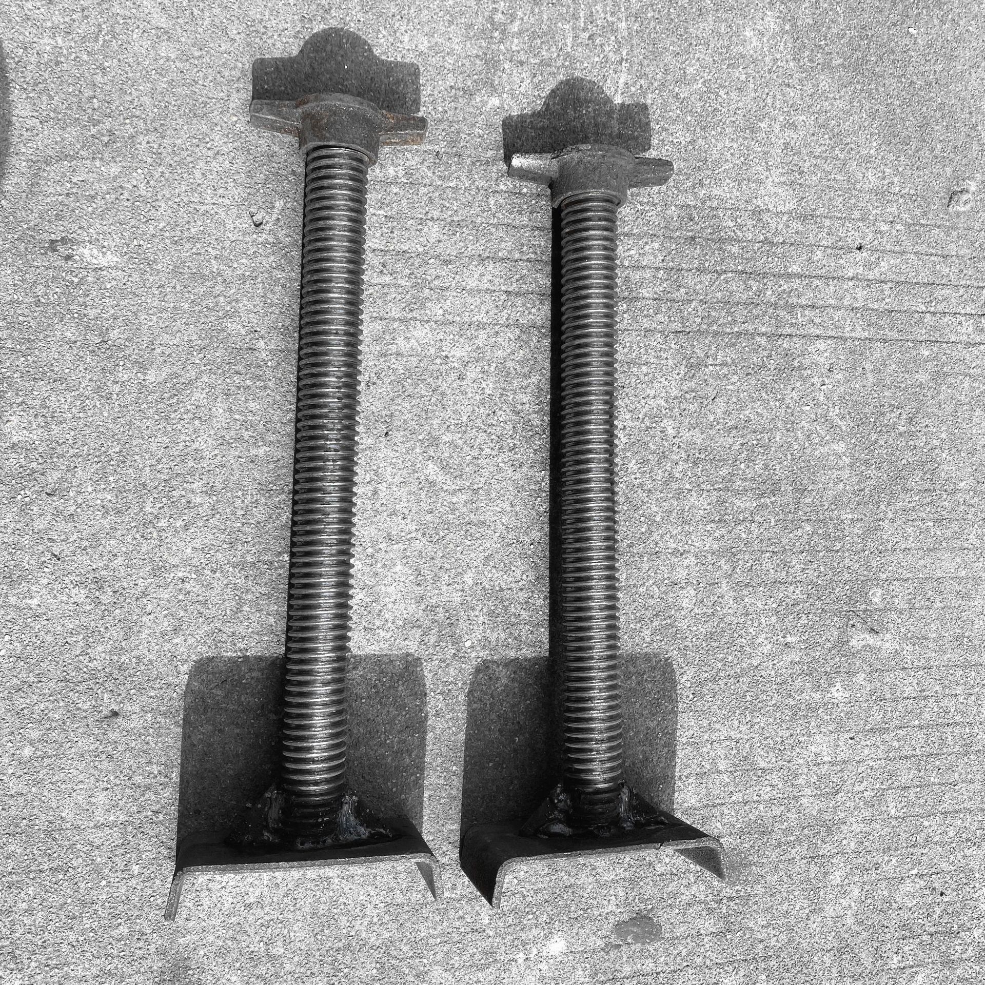 建筑顶托空心实心丝杠支撑顶托可调节脚手架u型顶托