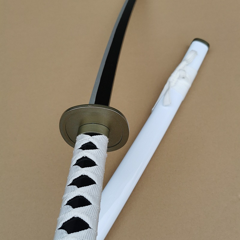 索隆刀和道一文字黑刀秋水三代鬼彻三刀木制未开刃