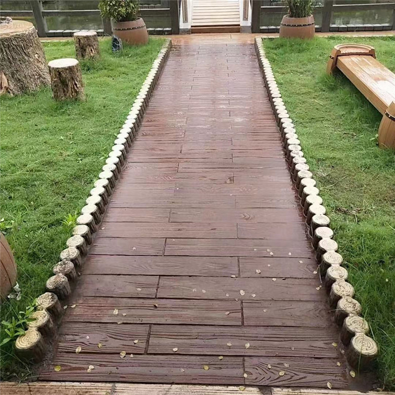 批发圆柱水泥仿木桩护栏 仿树皮预制圆形木桩 钢筋混凝土仿木桩