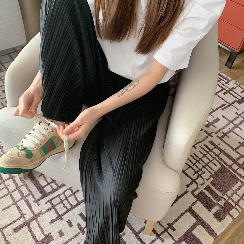 2023 Spring and Summer New High Waist Slimming Draping Noodle Pants Stall Length Mop Pants Pleated Chiffon Casual Wide Leg Pants