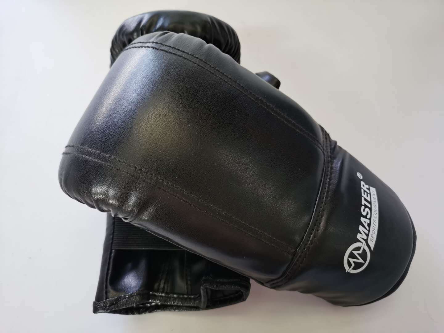 康瑞拳击手套散打成人拳套训练打沙袋拳套比赛搏击手套