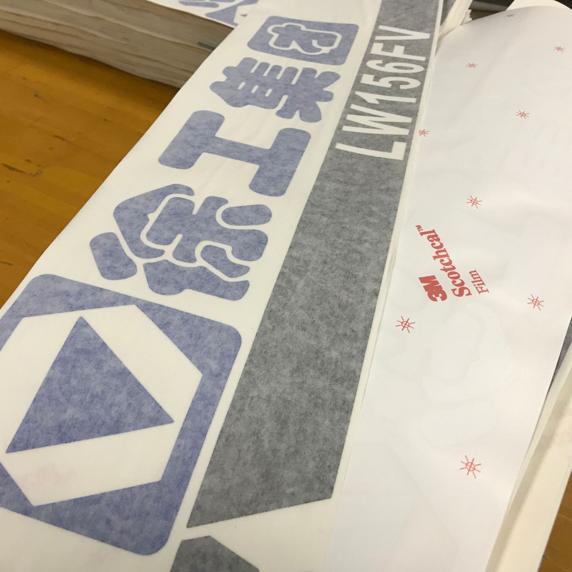 厂家生产镂空雕刻贴纸 pvc汽车贴纸拉花 车友会不干胶车贴-阿里巴巴