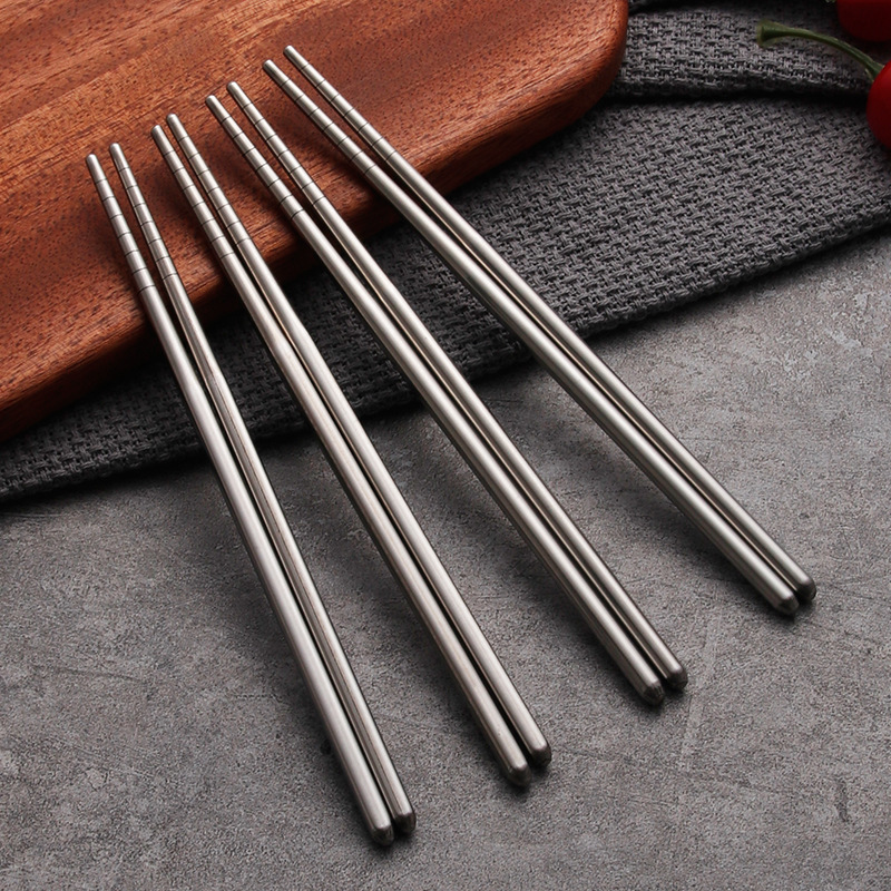 201不锈钢筷子圆形防滑空心防烫19cm儿童筷子 便携盒子19cm筷子