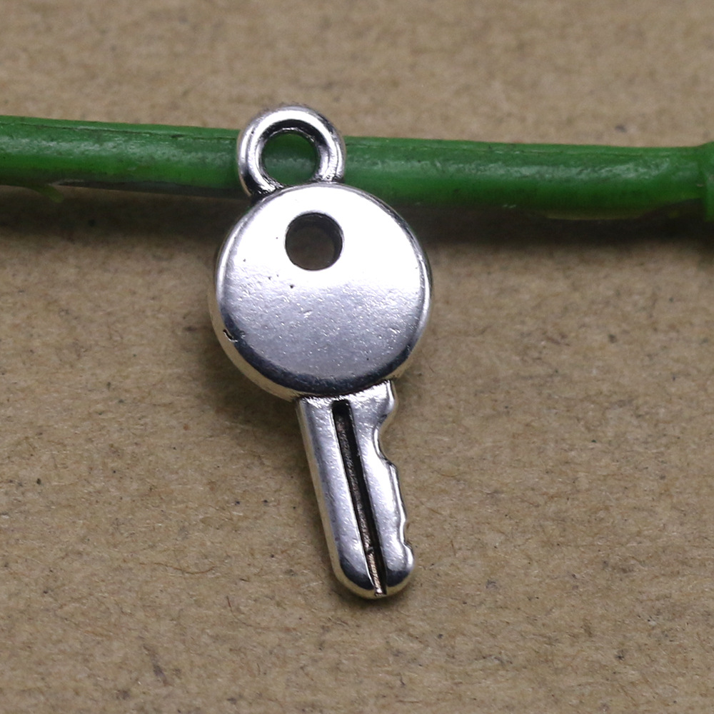 韩版饰品配件 型合金钥匙个性手链吊坠女士耳环挂件 diy手工 批发