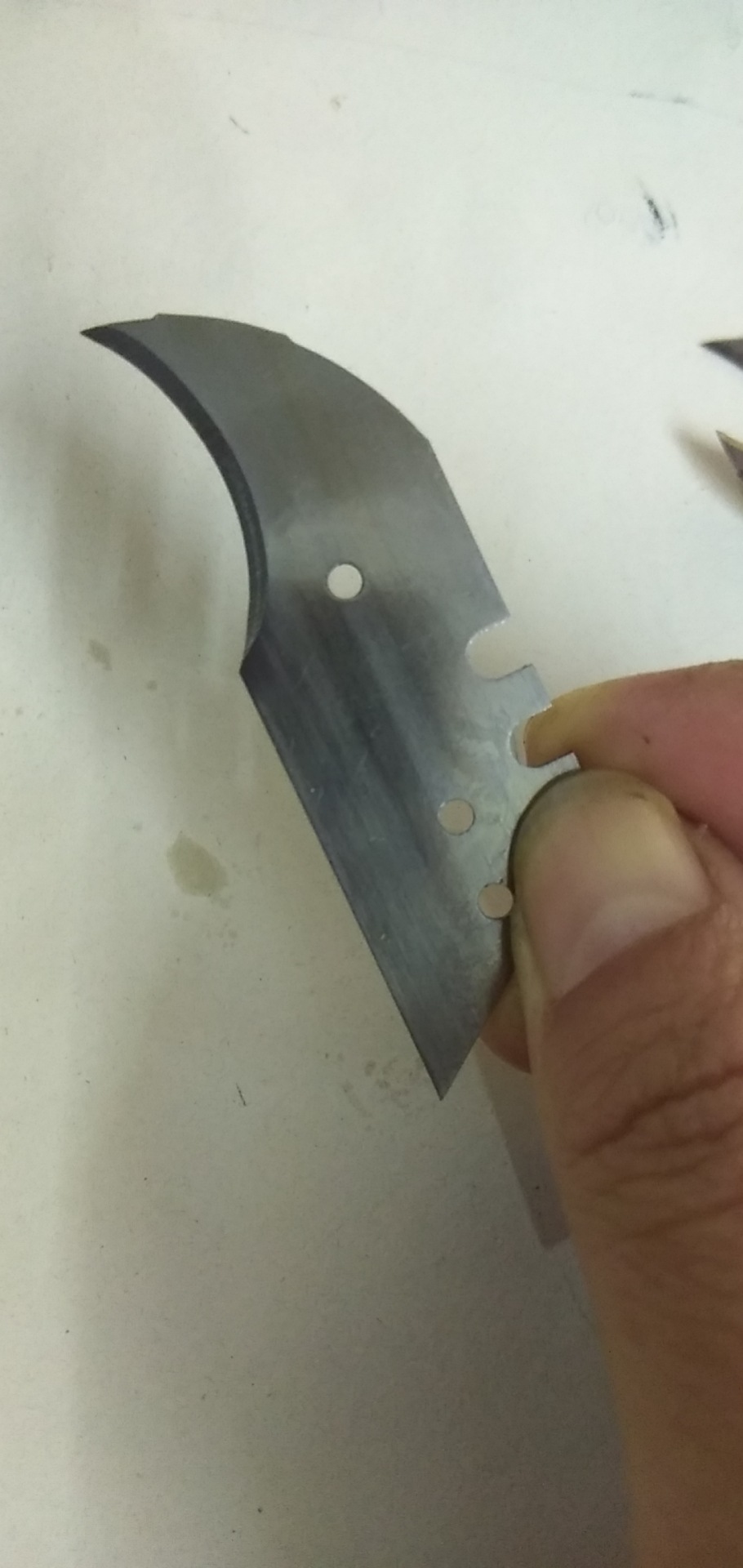 三孔半月刀片异形勾刀片月牙刀片