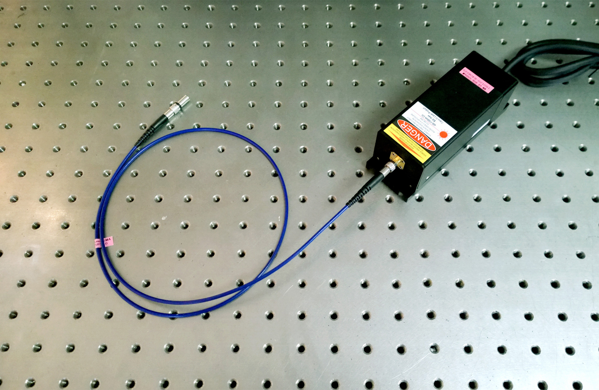 375nm多模光纤耦合激光器激光器,荧光激发