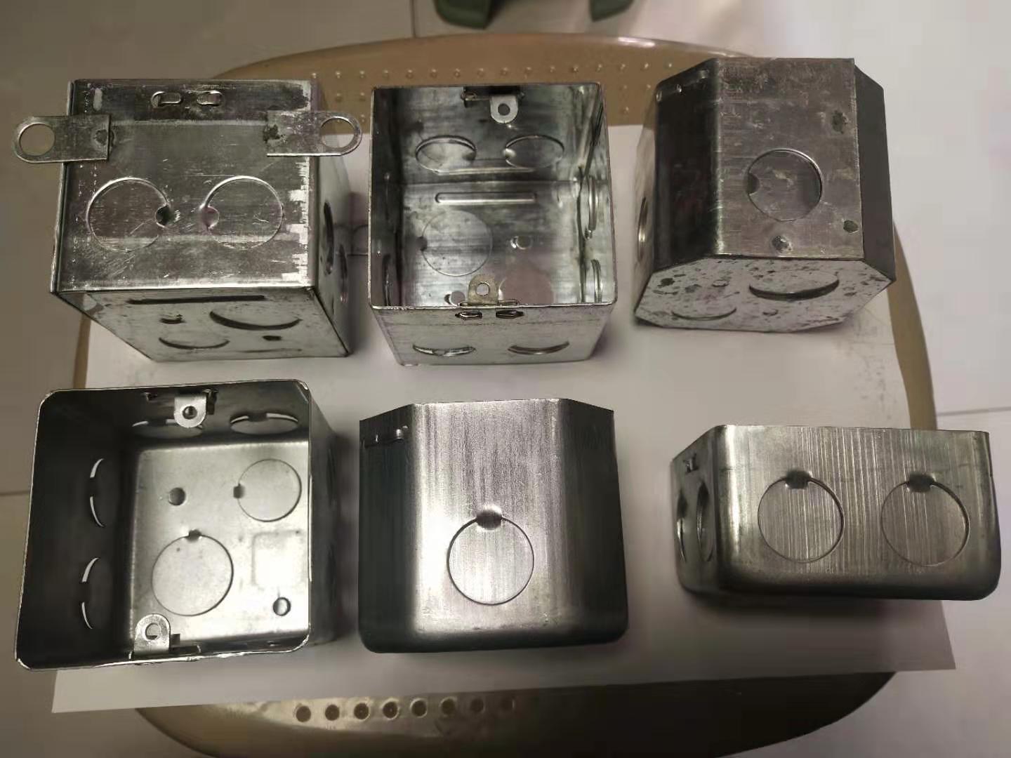 厂家批发镀锌钢制金属接线盒暗装开关盒铁盒86型50底盒