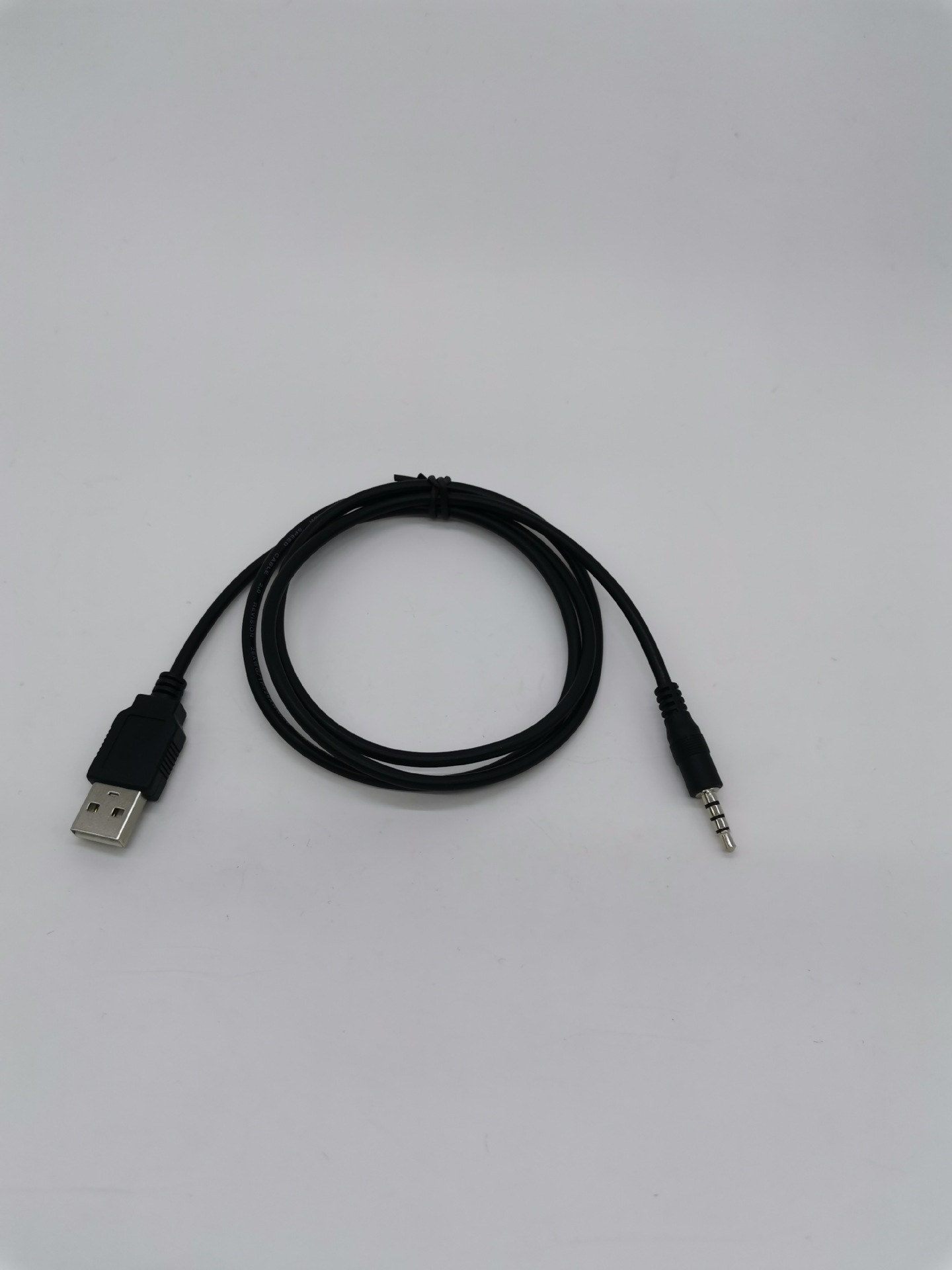 生产厂家纯铜环保usb转3.5四声道音频线公头充电线手表充电线