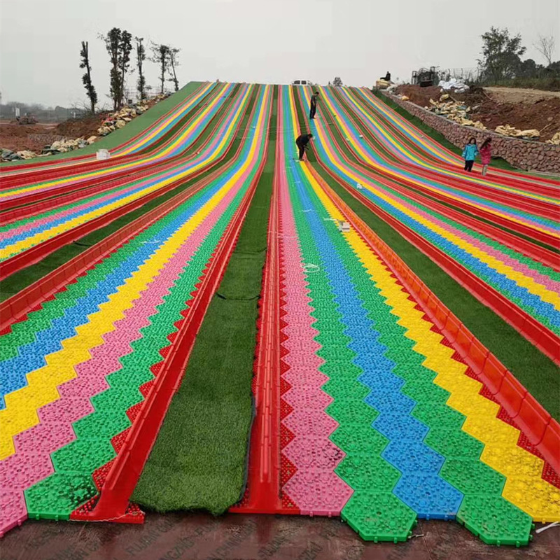 厂家批发 户外旱雪滑草 七彩滑道 景区彩虹滑草 可设计定制