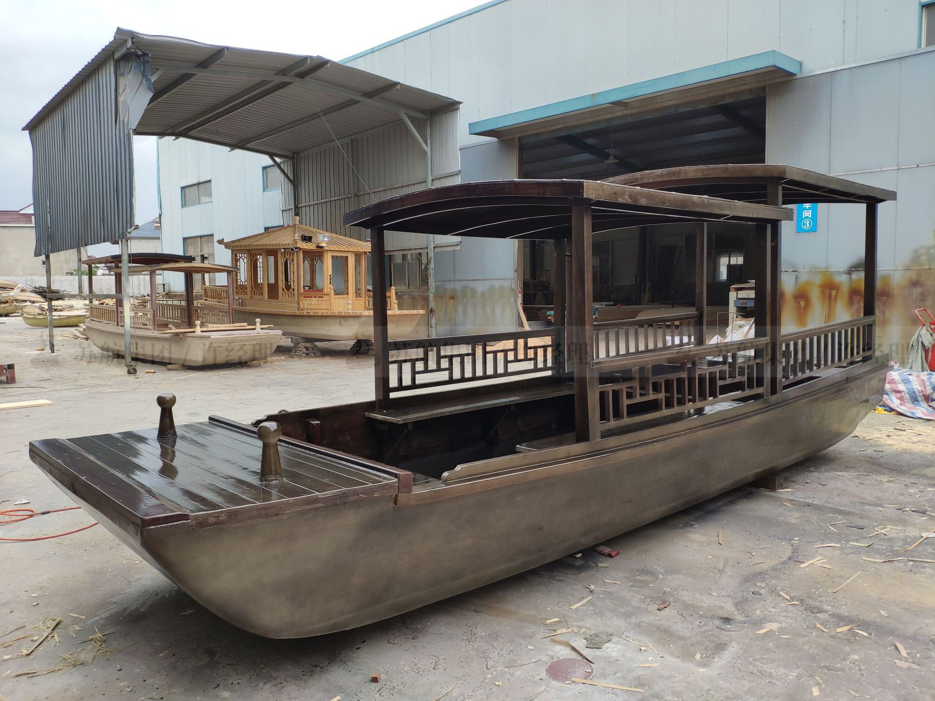 电动观光游船封闭式小型电动画舫木船景区木质游览船仿古木船出售