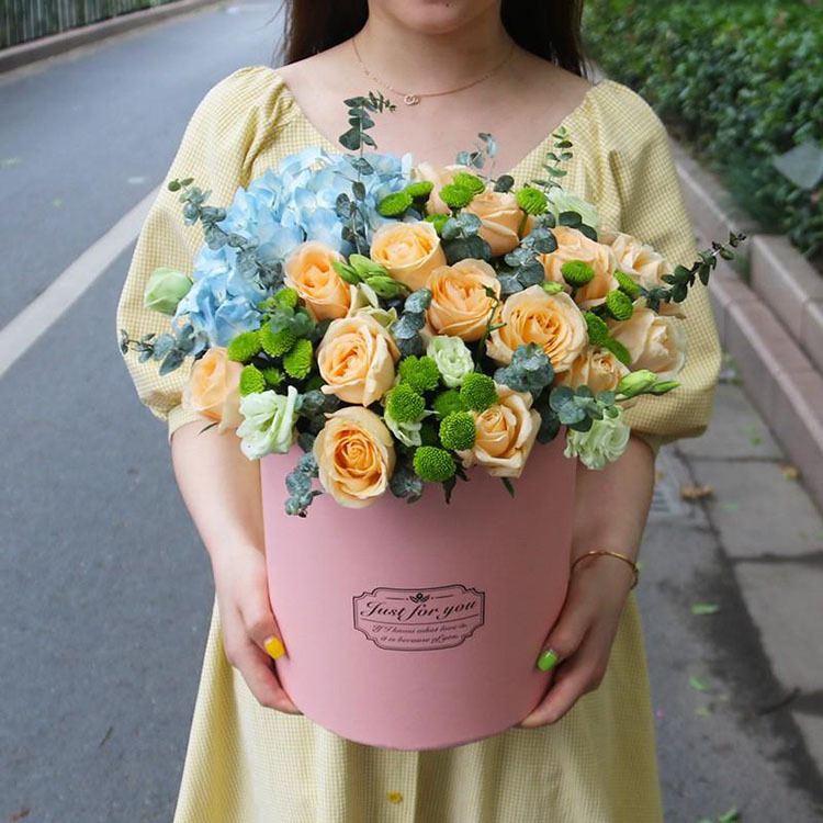 花伴影圆柱套三花束手提抱抱桶鲜花礼盒包装盒花束插花桶花店用品