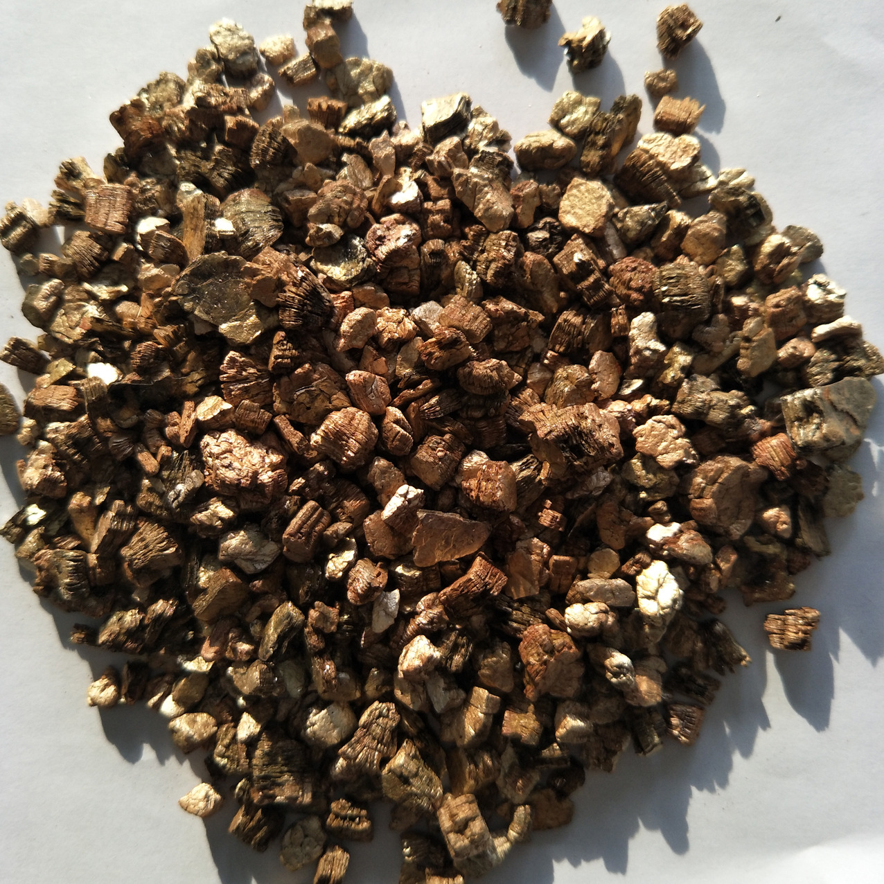 供应蛭石 生蛭石 香芬蛭石 大颗粒香芬蛭石