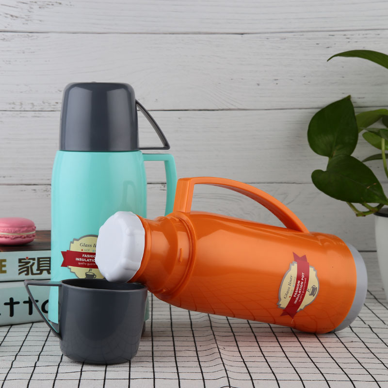 Factory Wholesale Household Pp Plastic Shell Large Capacity Insulated Water Bottle Glass Liner Thermal Insulation Kettle Customized