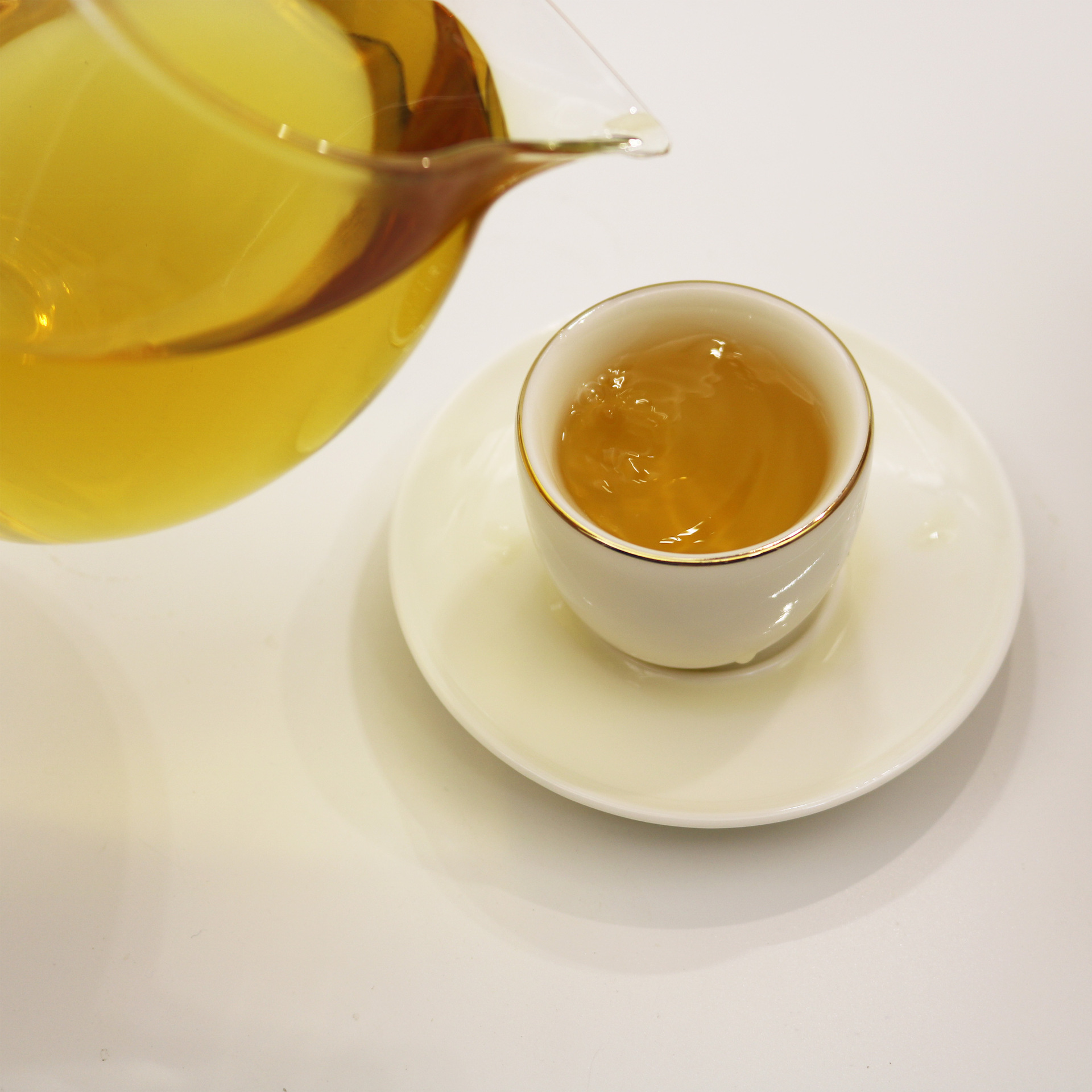 福鼎白茶2018年白牡丹王茶饼管阳高山日晒茶叶源产地厂家现货批发