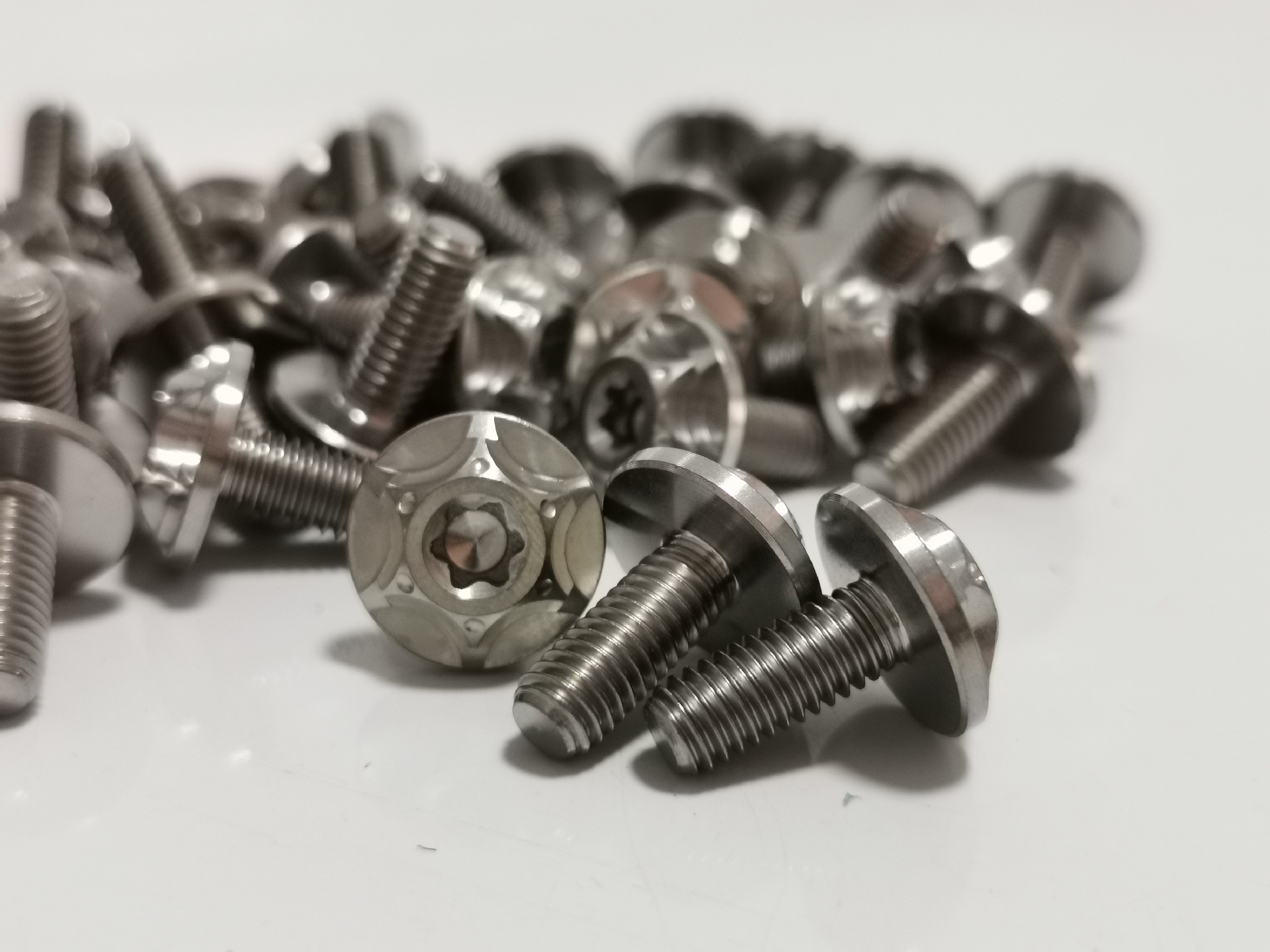 【定制加工】钛grade5 m6*15/20梅花t30 花头摩托车钛螺丝