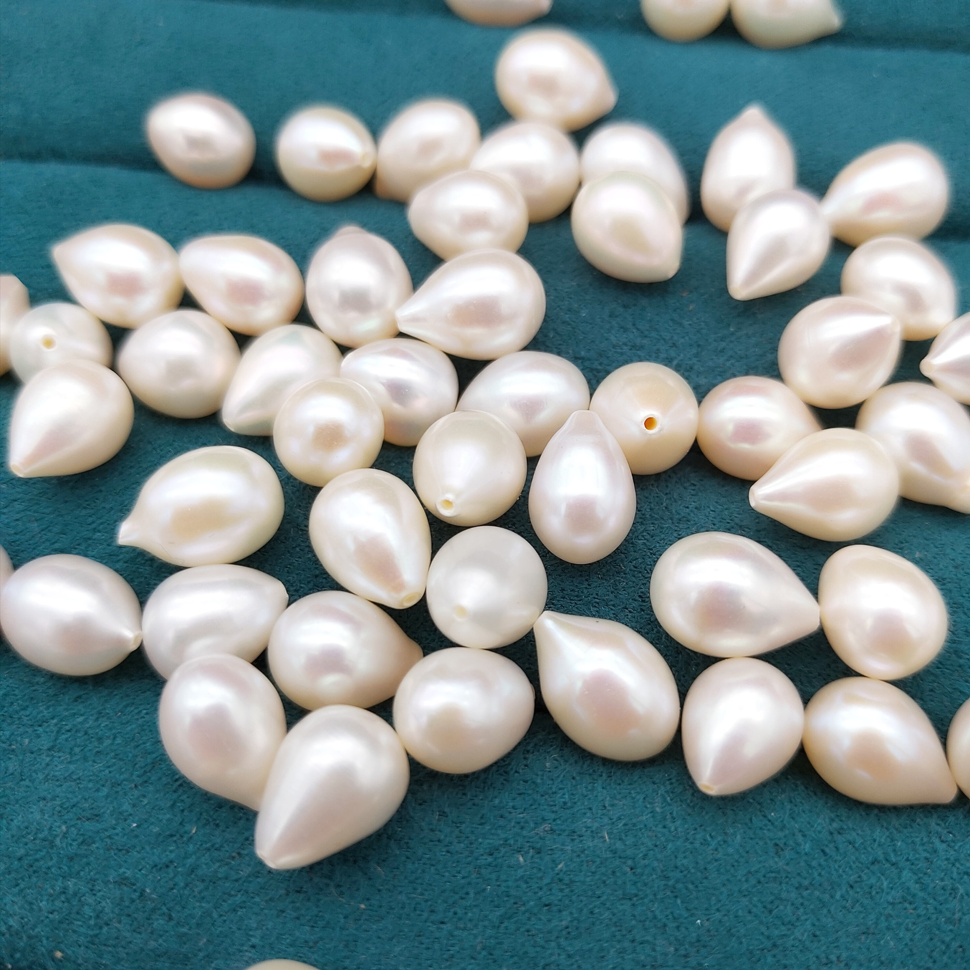 厂家批发天然淡水珍珠水滴形珍珠颗粒裸珠diy半成品配件批发