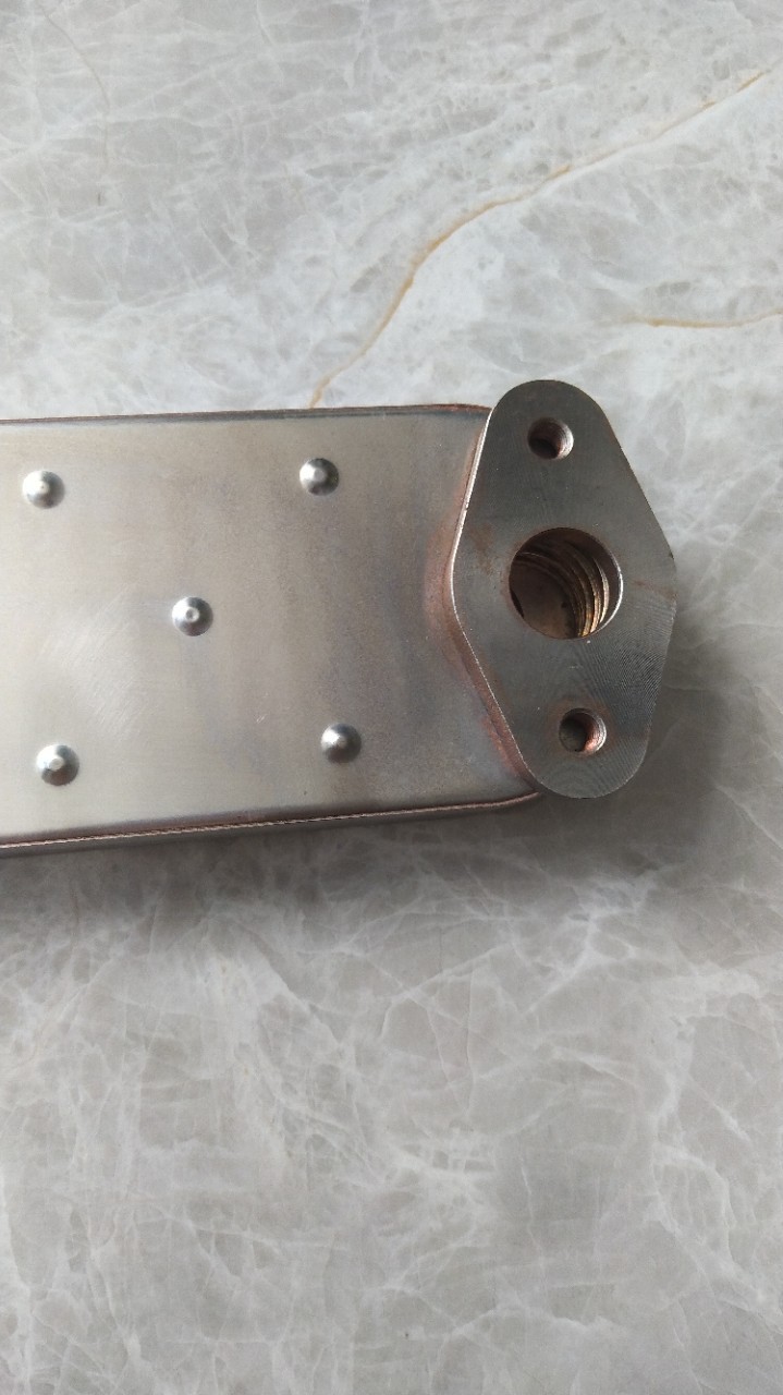 挖掘机配件适用于卡特e200b机油散热器芯 挖机配件s6k 5p散热器芯