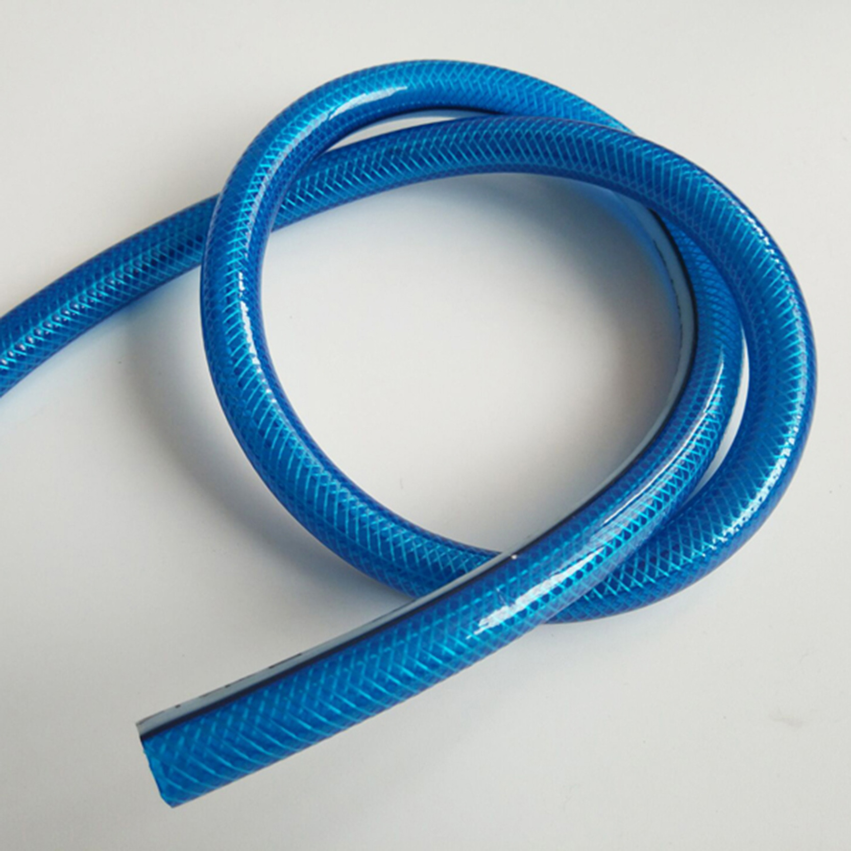 批发 四季柔软 透明质轻 全新料pvc蛇皮管 抗老化抗晒纤维管