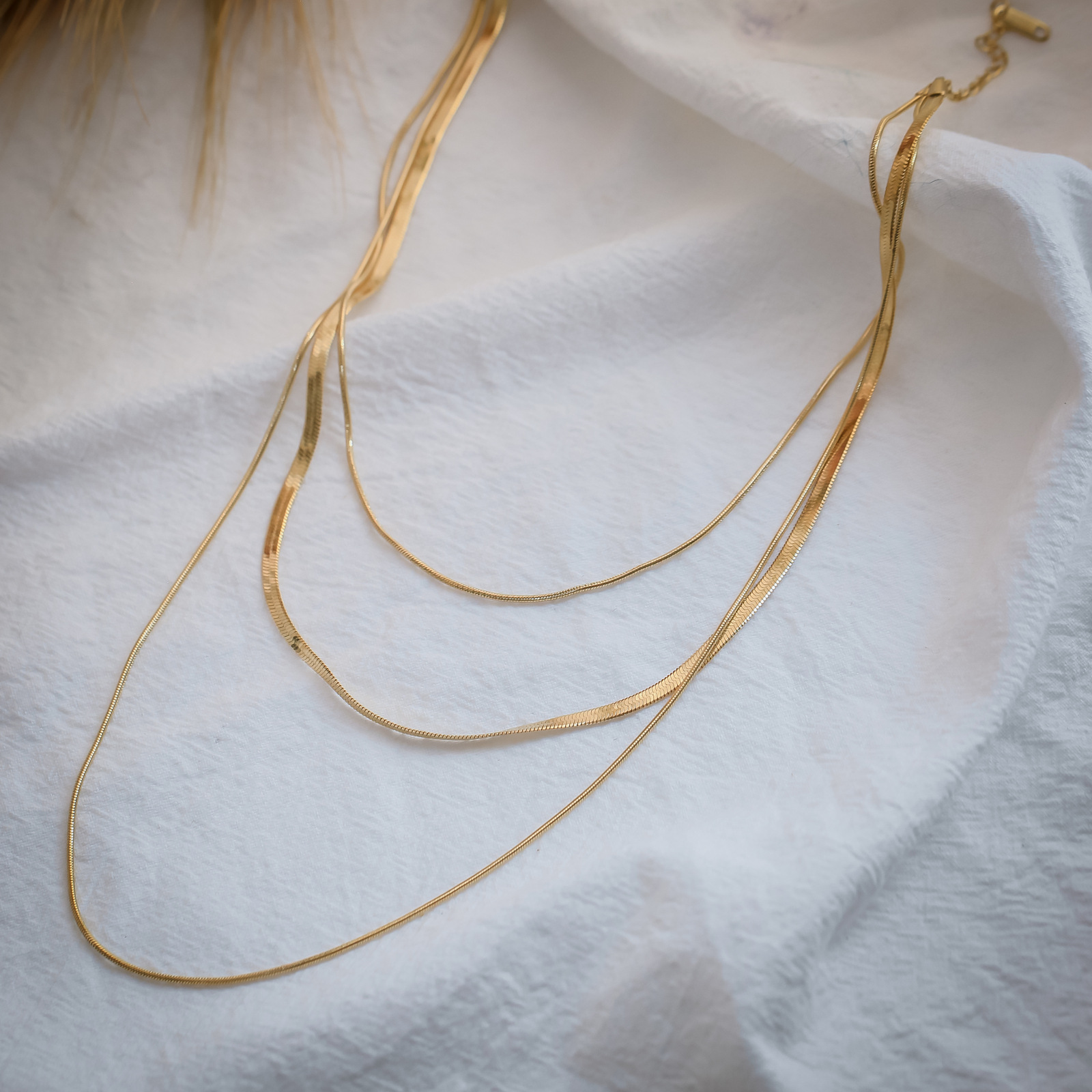 三层链叠戴扁蛇骨链 欧美复古多层淡金色项链锁骨链女款毛衣链