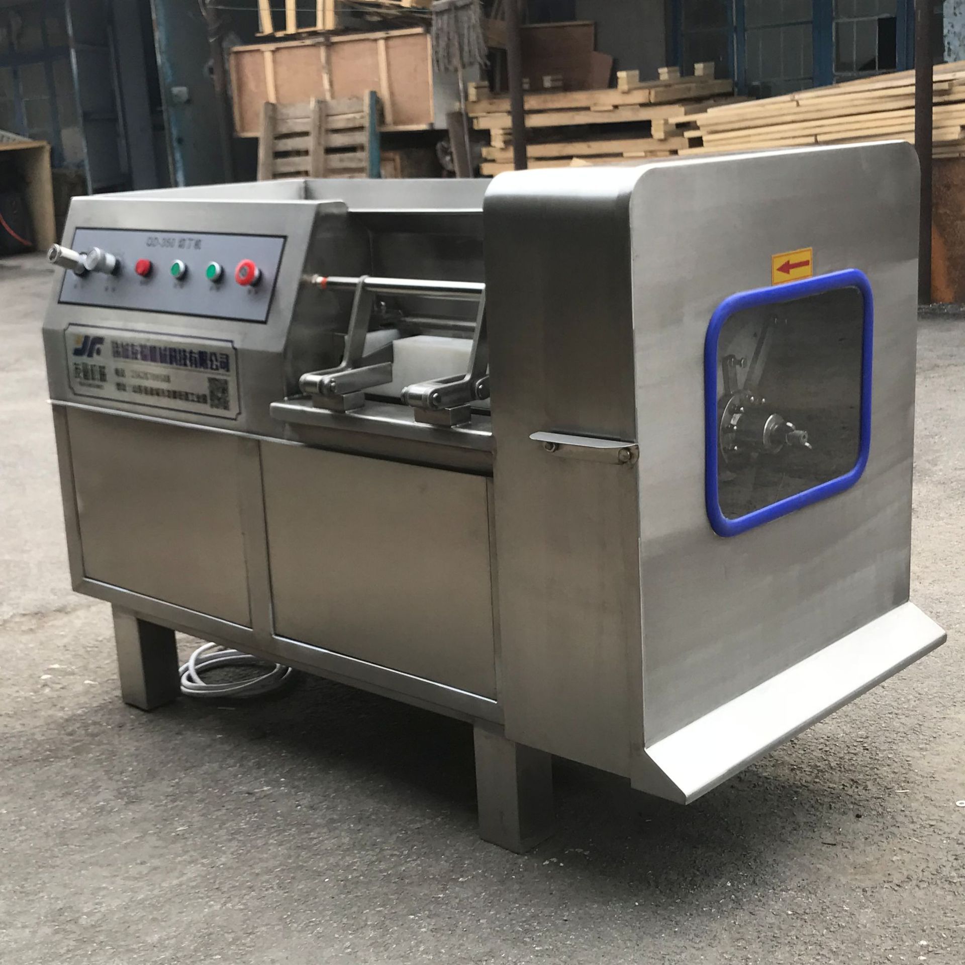 不锈钢酱牛肉切丁机 三维液压切块设备 微冻鱼肉切粒机