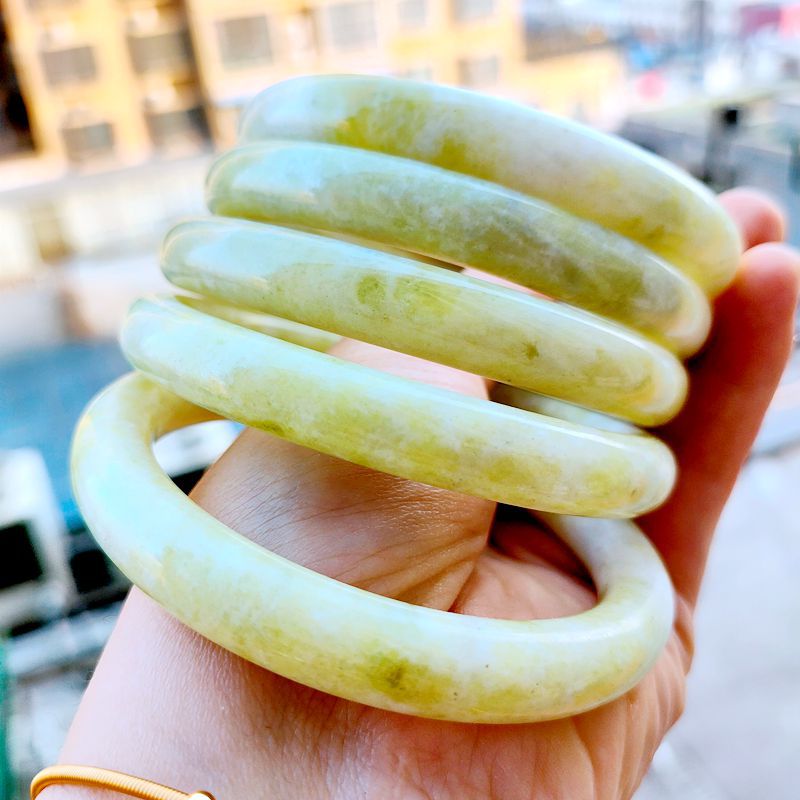 工厂直销正品蓝田玉飘花镯子细圆条姜花蓝田玉女士礼品玉石手镯