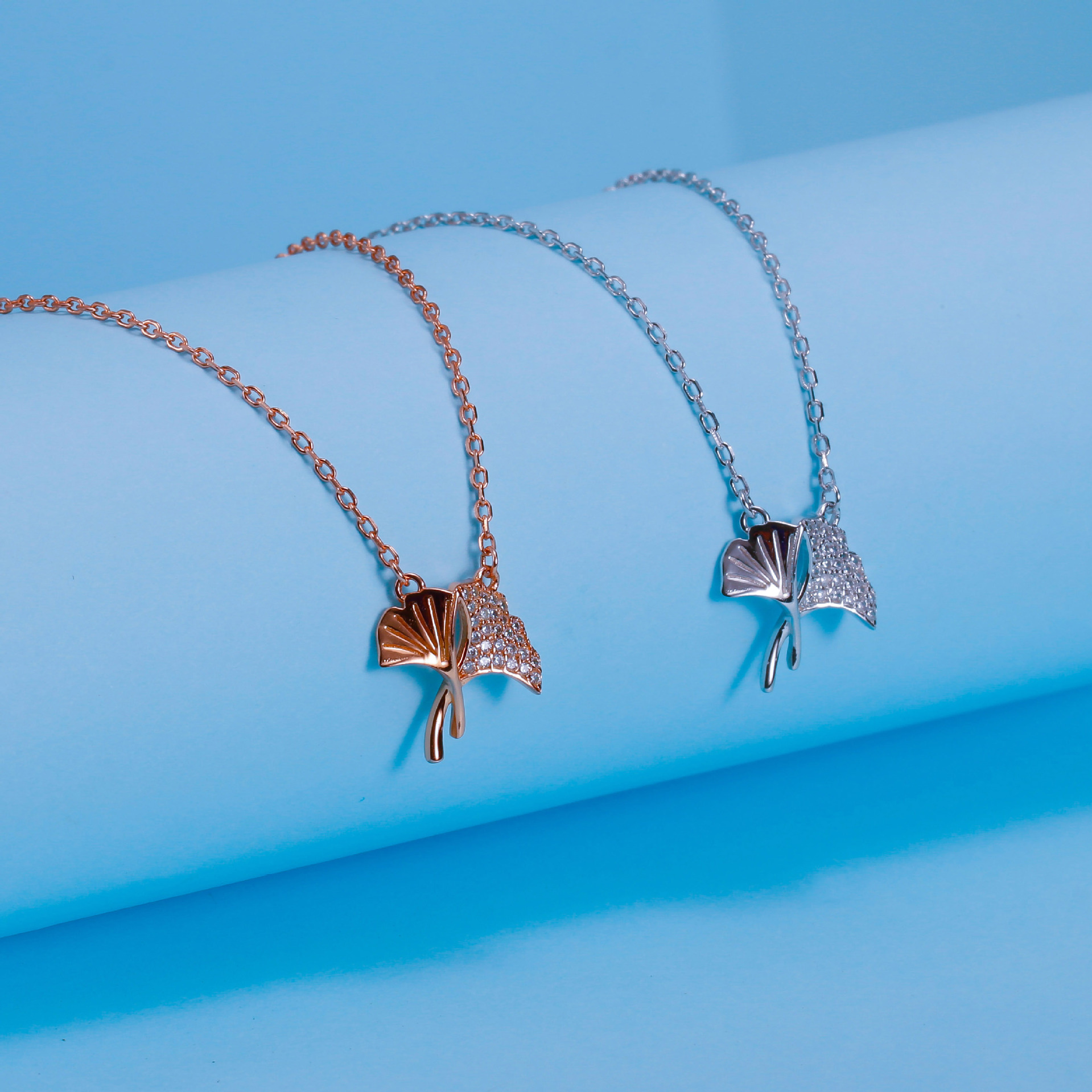 轻奢s925纯银扇子项链女 立体荷叶八心八箭镶锆精致锁骨链