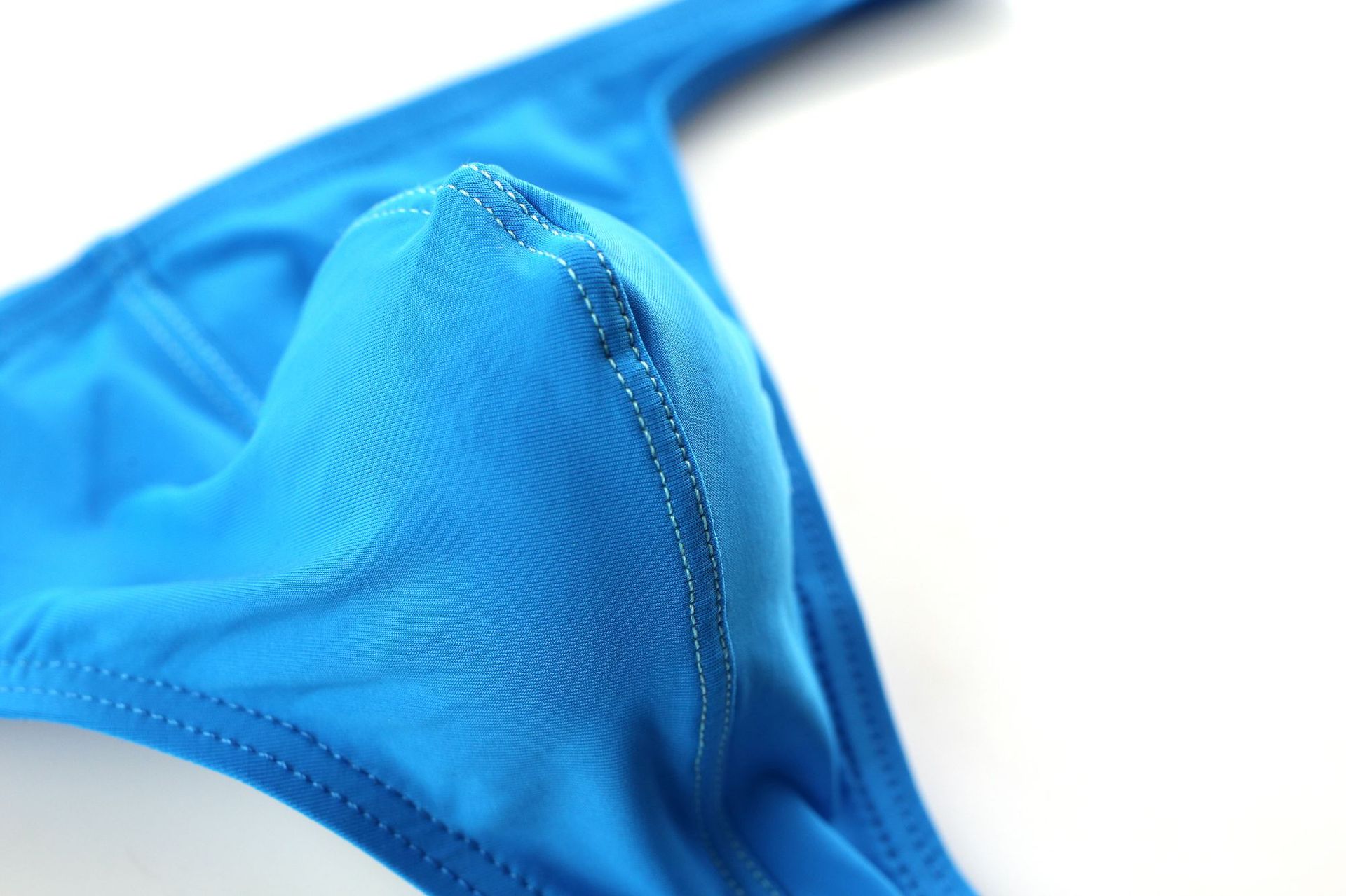 厂家批发男士冰丝丁字裤拼色性感透明男士丁字裤