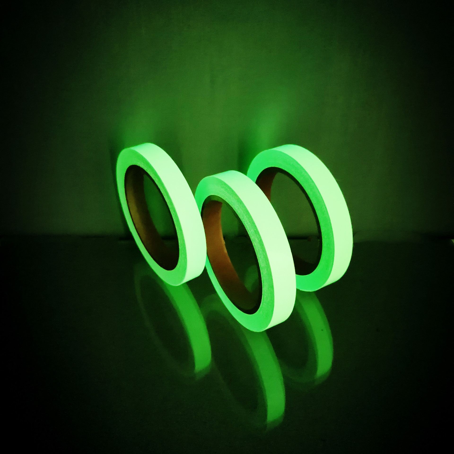 直销夜光胶带警示自发光 楼梯地面荧光贴纸 反光蓄光舞台绿夜光条