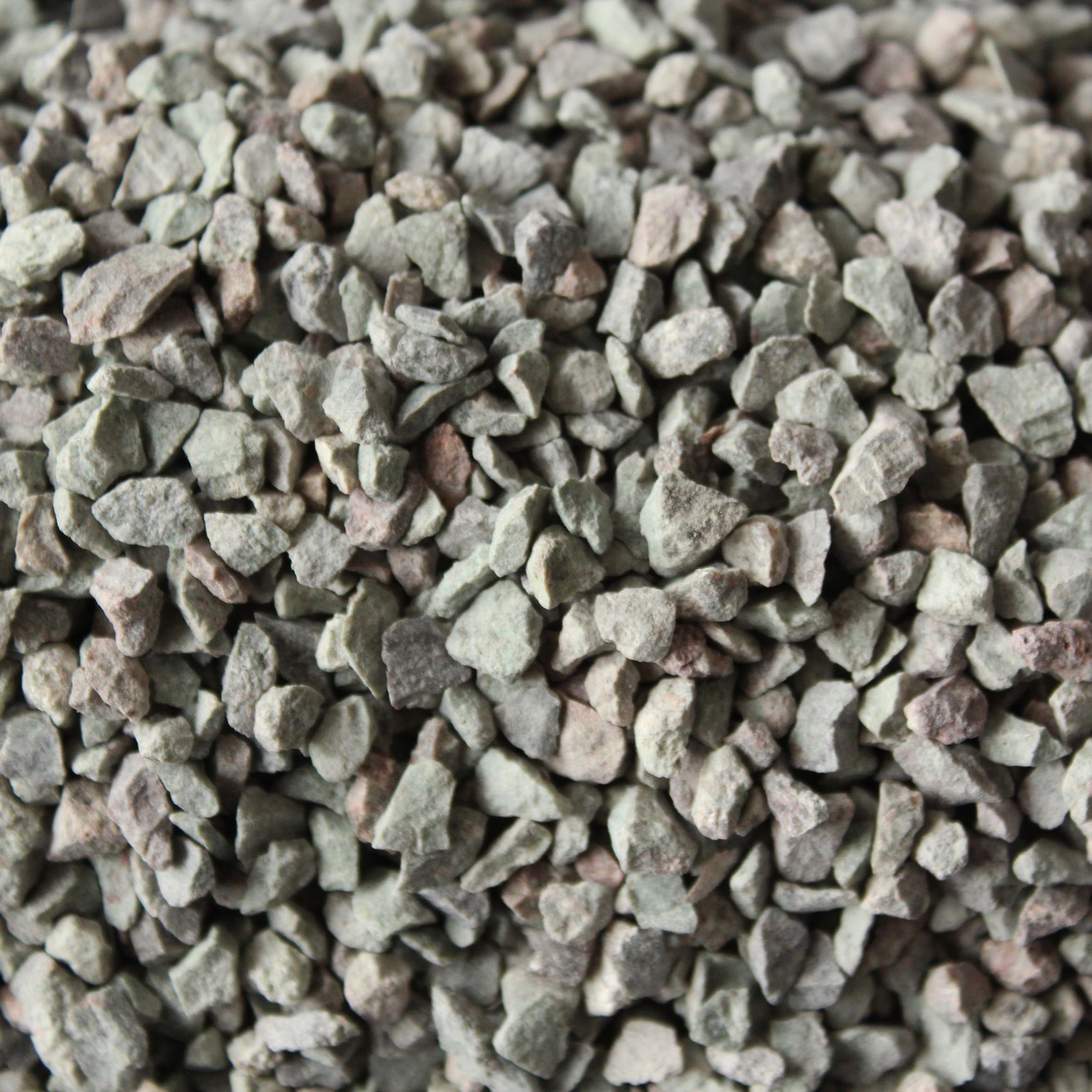 青岛沸石颗粒批发供应 建筑铺路 水过滤处理滤料 欢迎询问