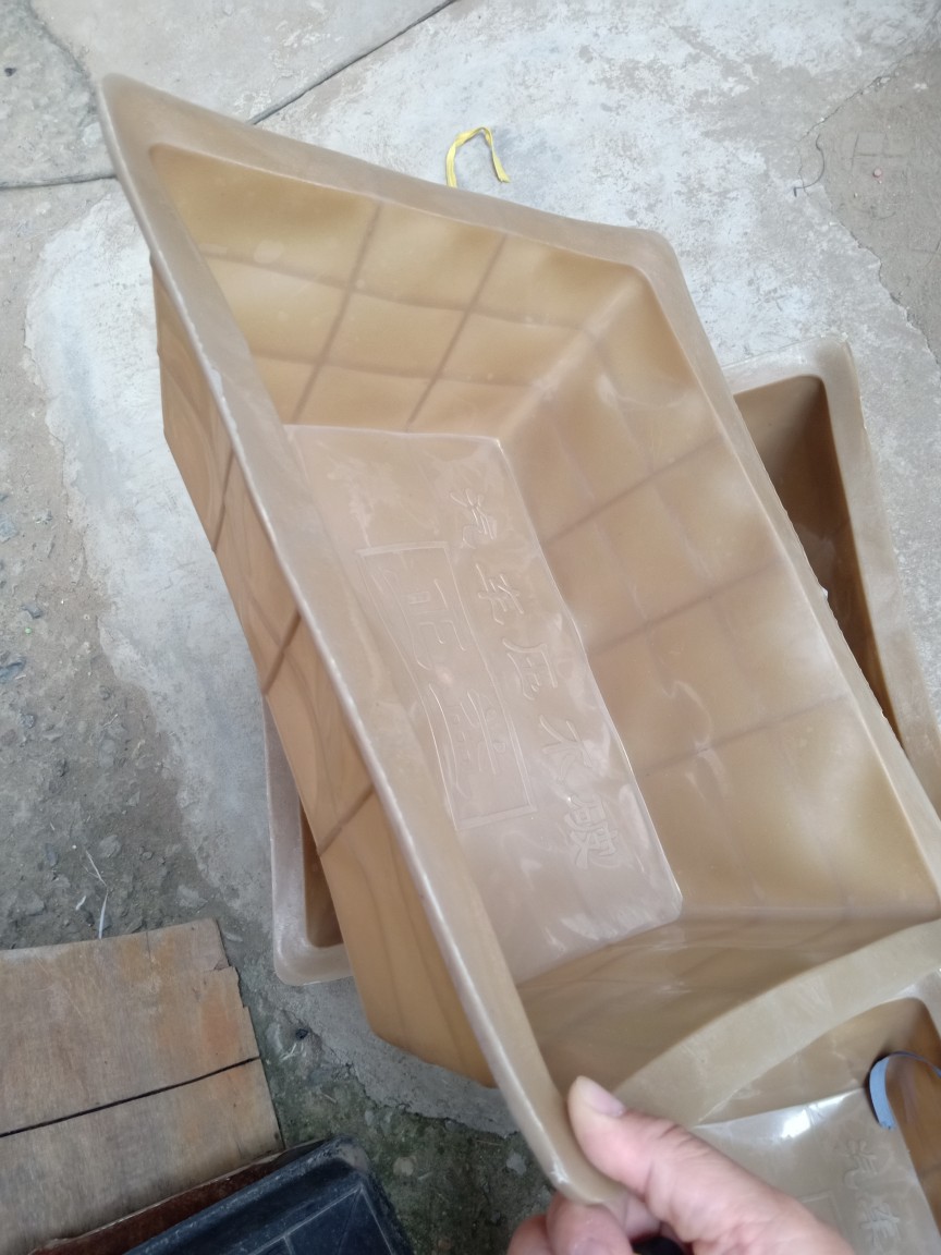 13长小号灰斗100个1件用途灰盆品牌领御产地中国材质塑料商品属性山东