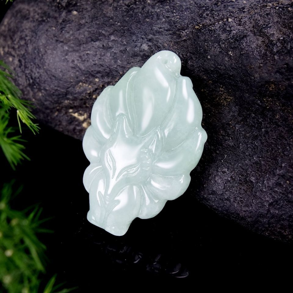 天然缅甸玉石翡翠a货九尾狐吊坠冰糯种九尾狐仙玉佩吊坠