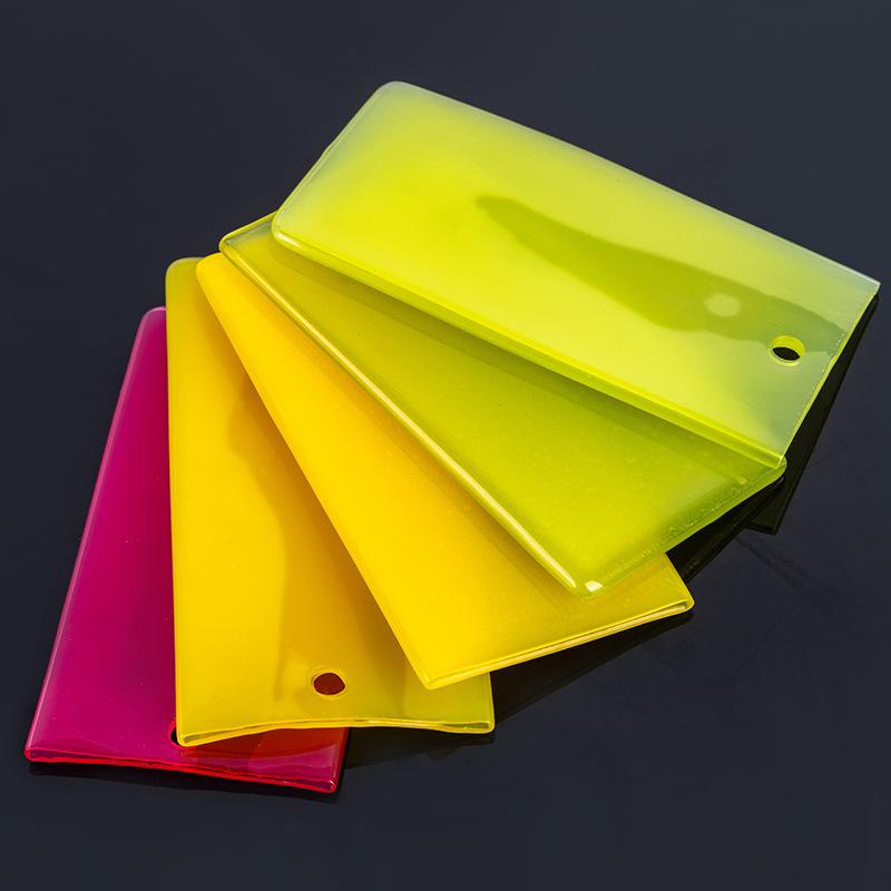 软橡胶工作证件卡套胸卡牌套展会吊牌学生校牌公交卡防摔定制