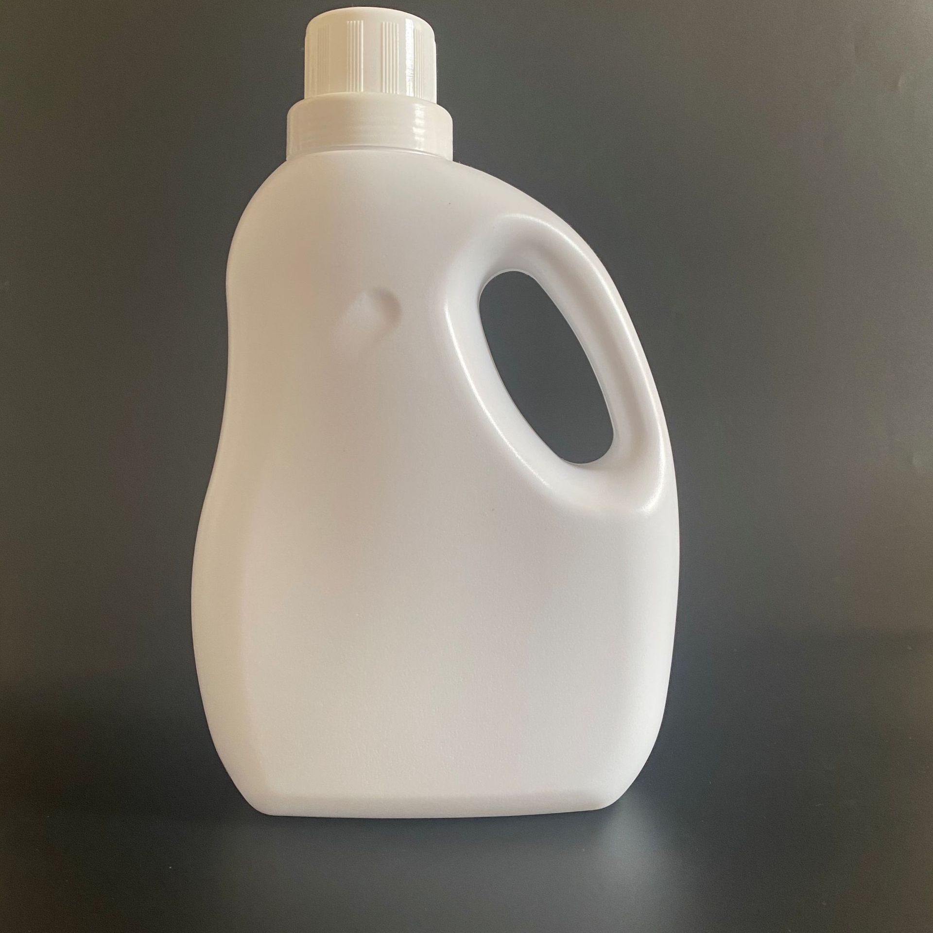 现货2升日化洗衣液桶 洗衣液包装瓶子日化用品塑料瓶批发