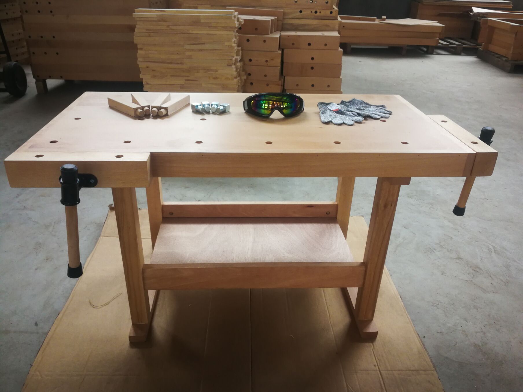 进口榉木木工桌教学家用木工房多功能操作台实木桌