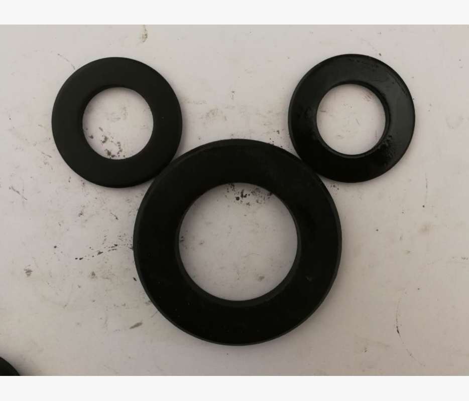 din125b/iso7090 倒角平垫圈 m20 hv300