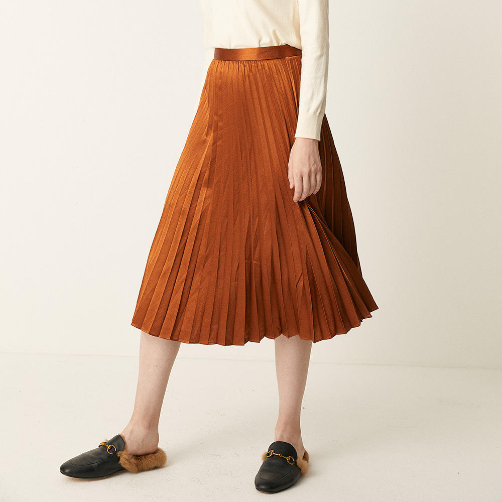 缎面焦糖色百褶裙  2021年春季新款高腰拉链里衬气质半身裙子