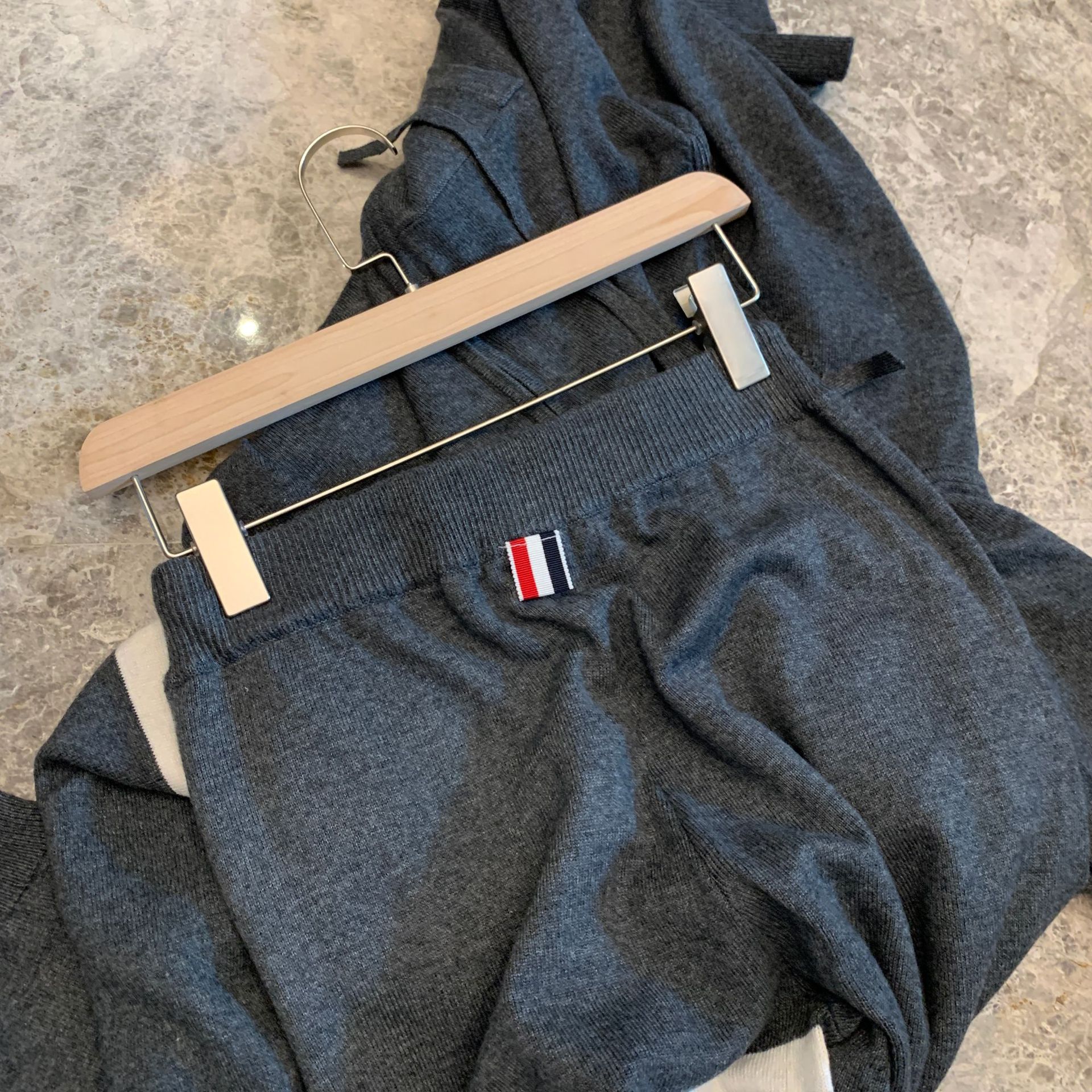 秋季新款tb裤子韩版潮流休闲灰色运动裤男女宽松针织卫裤女士长裤