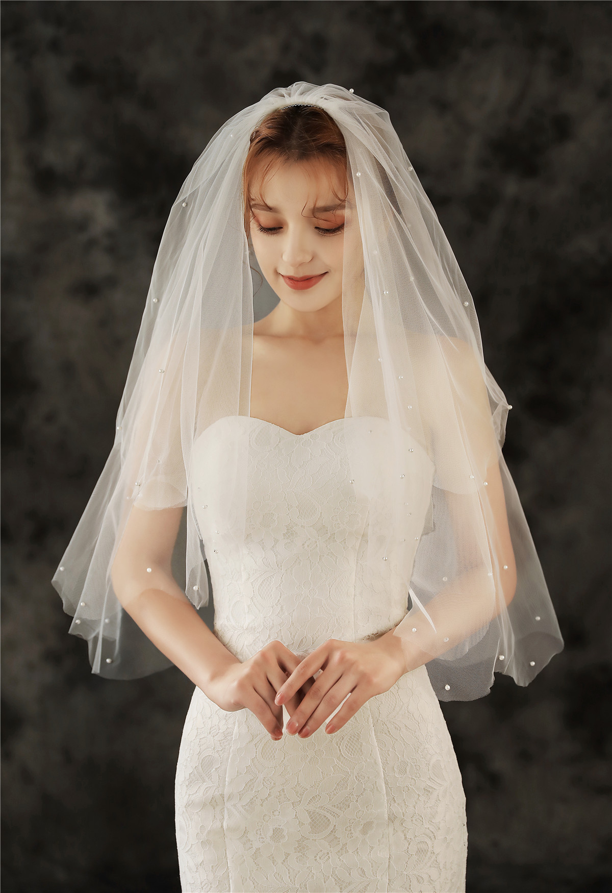 新款简约婚纱头纱新娘结婚头饰影楼拍照面纱双层订珍珠厂家直销