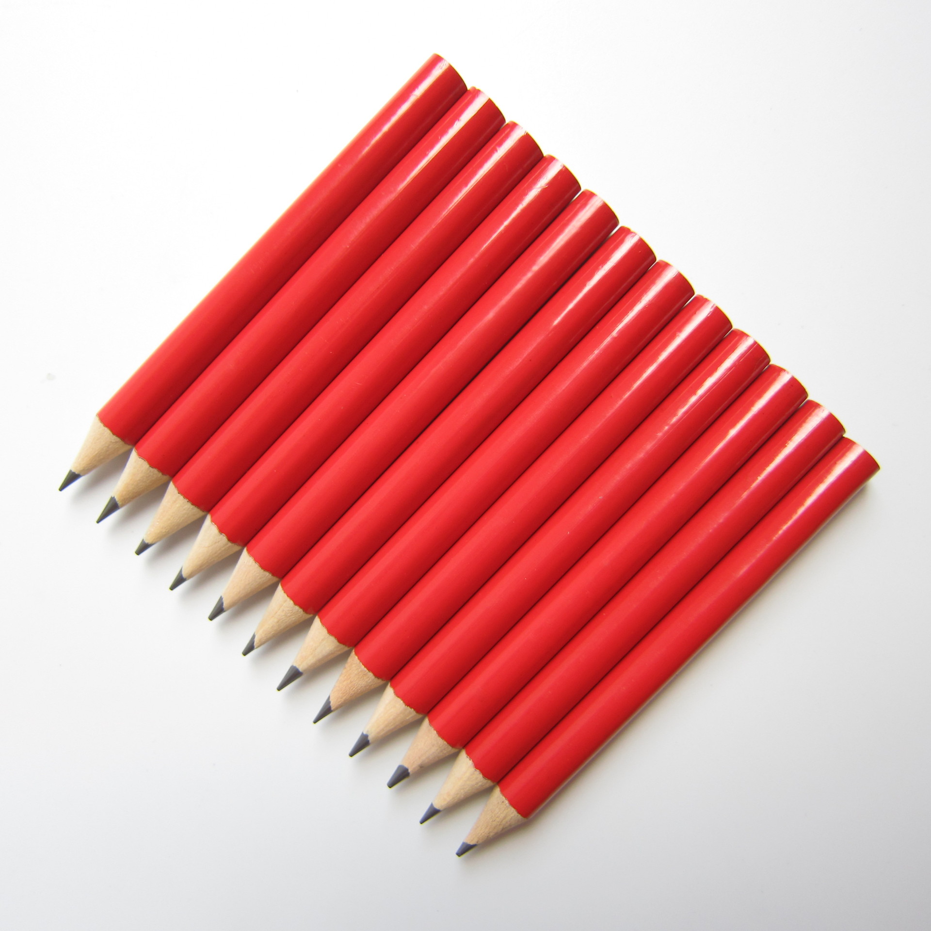 迷你铅笔小学生儿童矫正握姿圆杆可爱写字铅笔男女批发