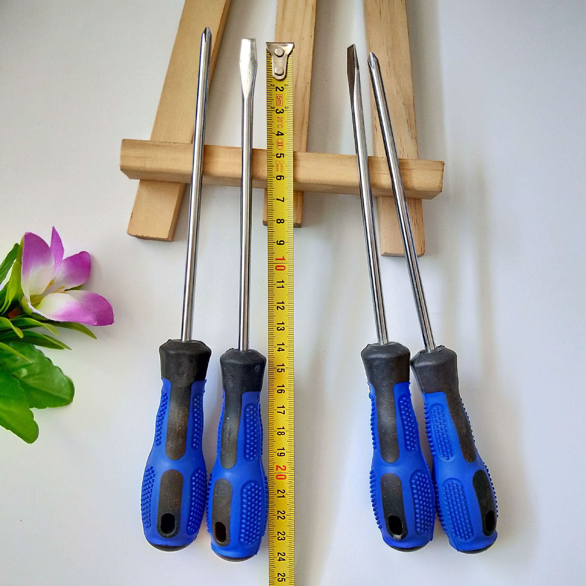 热卖款2元24cm长螺丝刀厂家直销颜色随机发介意勿拍