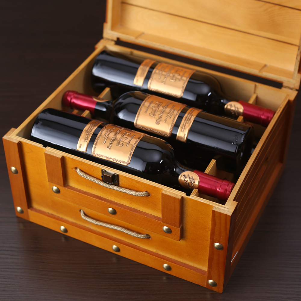 法国古堡拉菲红酒