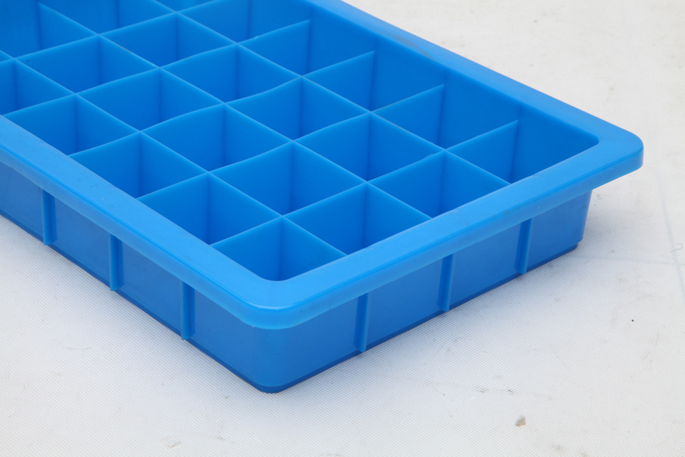 厂家直销二十四格塑料箱电池分格周转箱蓝色塑料零件分格箱批发
