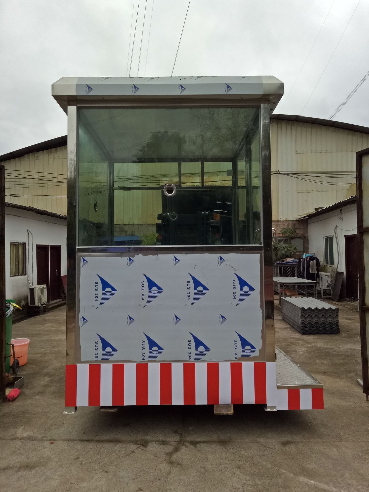 厂家供应特种防弹岗亭执勤保亭部队执勤站岗哨兵防弹岗亭厂家定制