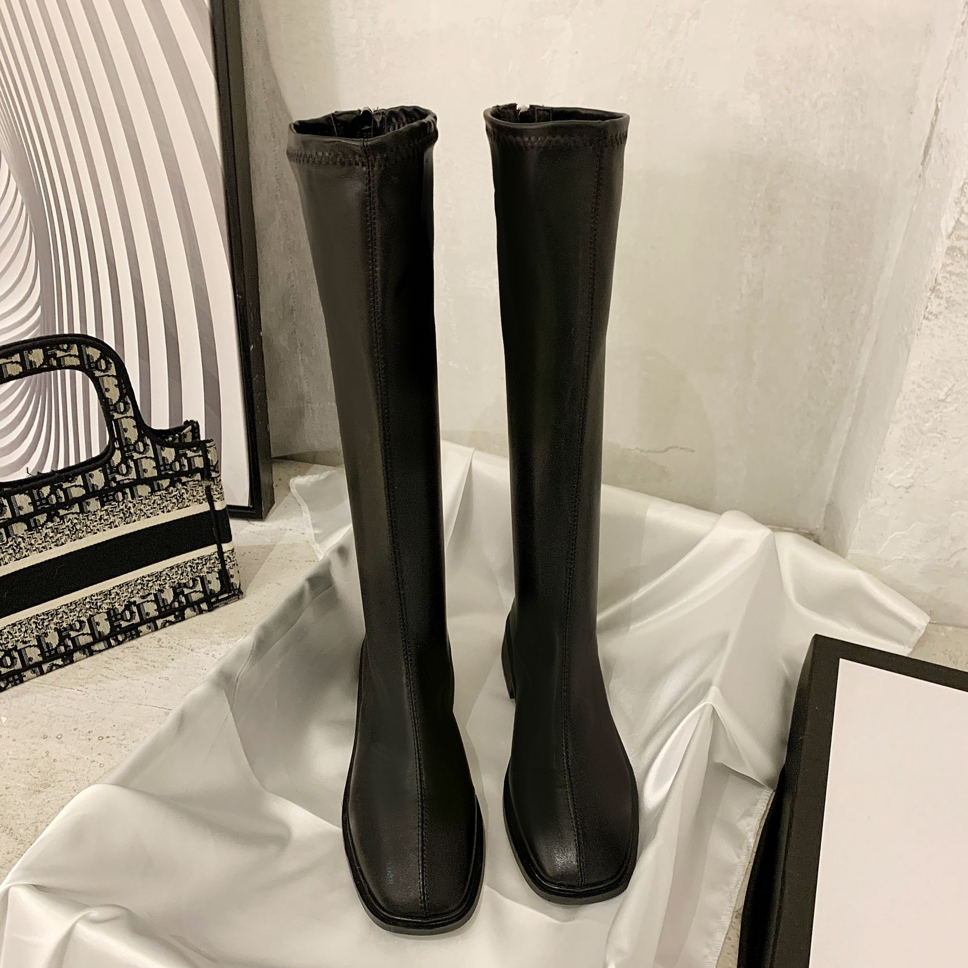 长靴女不过膝2020新款冬季长筒女靴小个子瘦瘦靴皮靴骑士高筒靴子