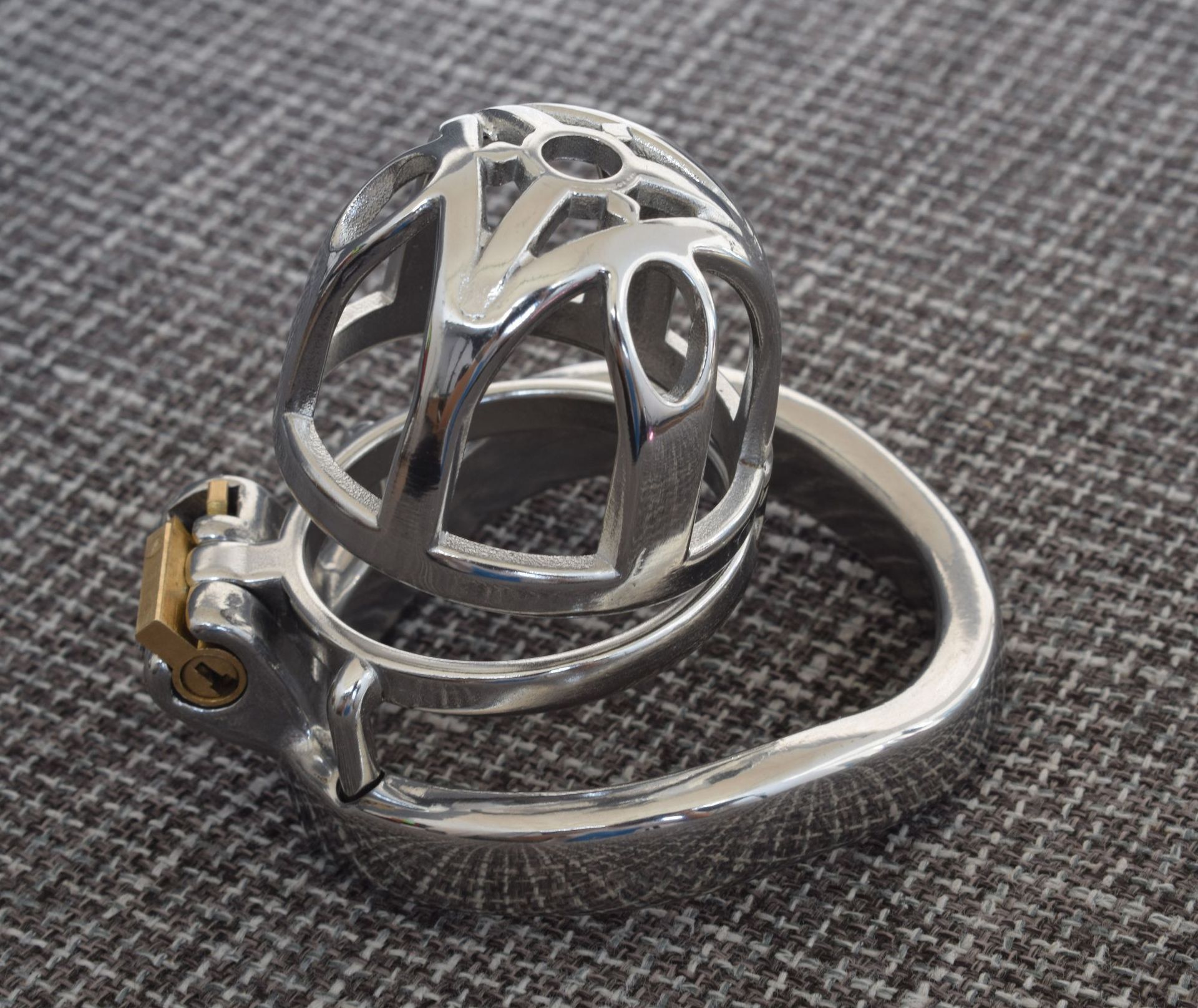 frrk新款圆弧环头部三角等分贞操装置男用控欲sm另类情趣成人用品